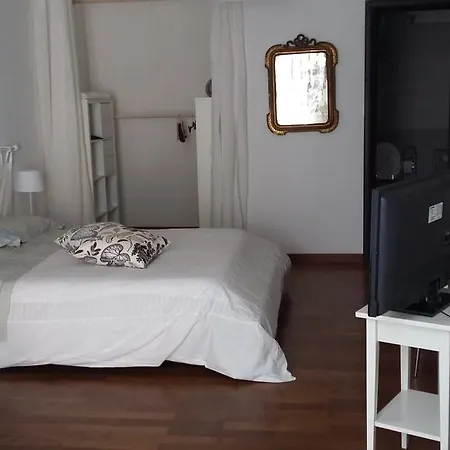 Flaneur Bed & Book Gasthof